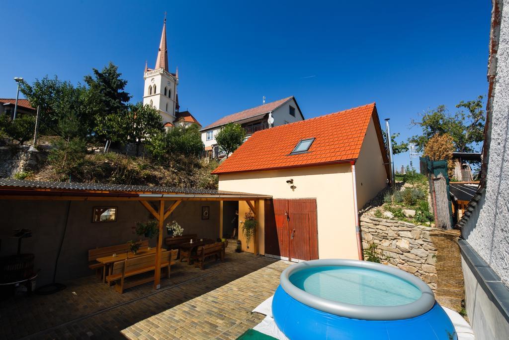 Nad Vinnym Sklipkem Znojmo Buitenkant foto